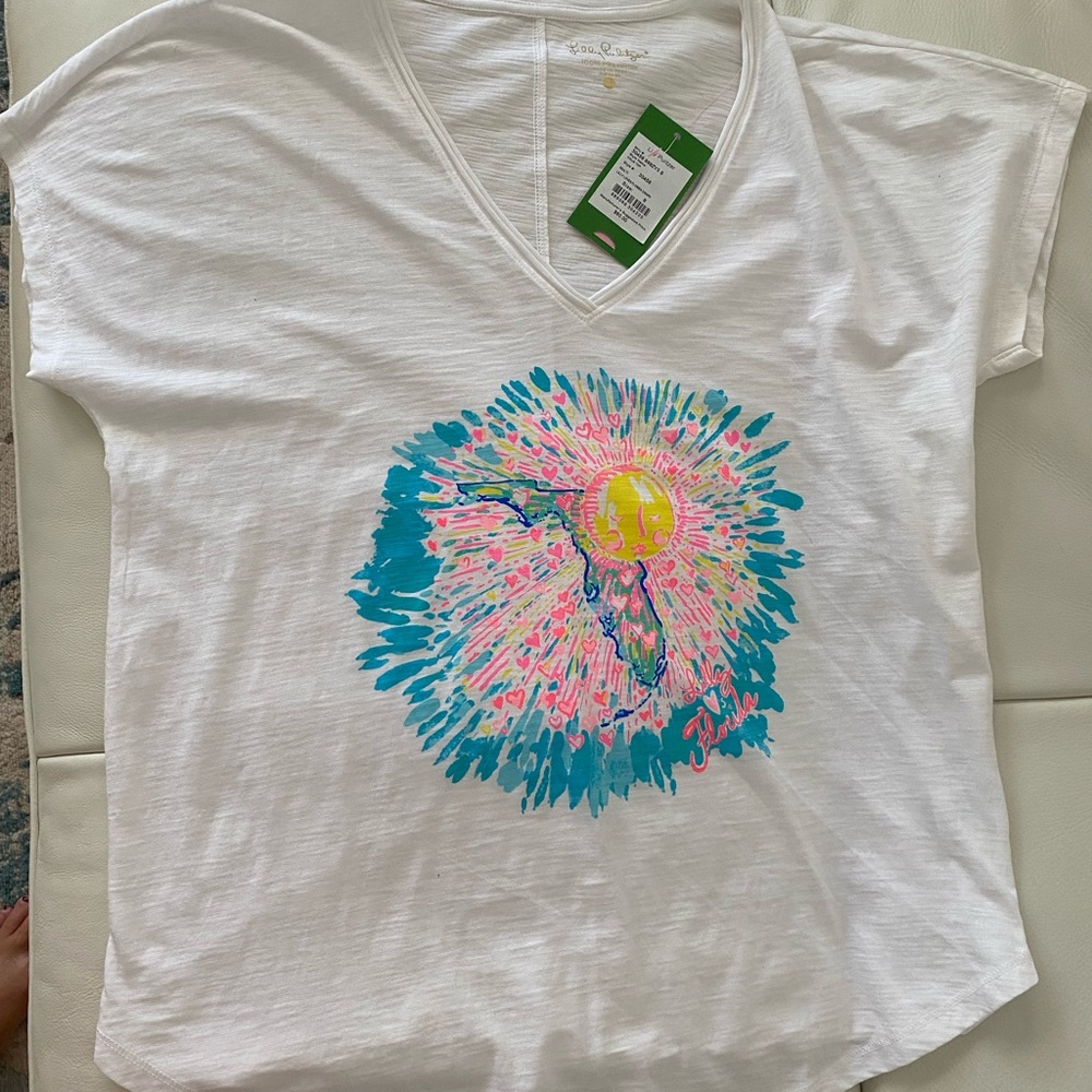 Lilly Pulitzer “Lilly loves Florida” Colie top